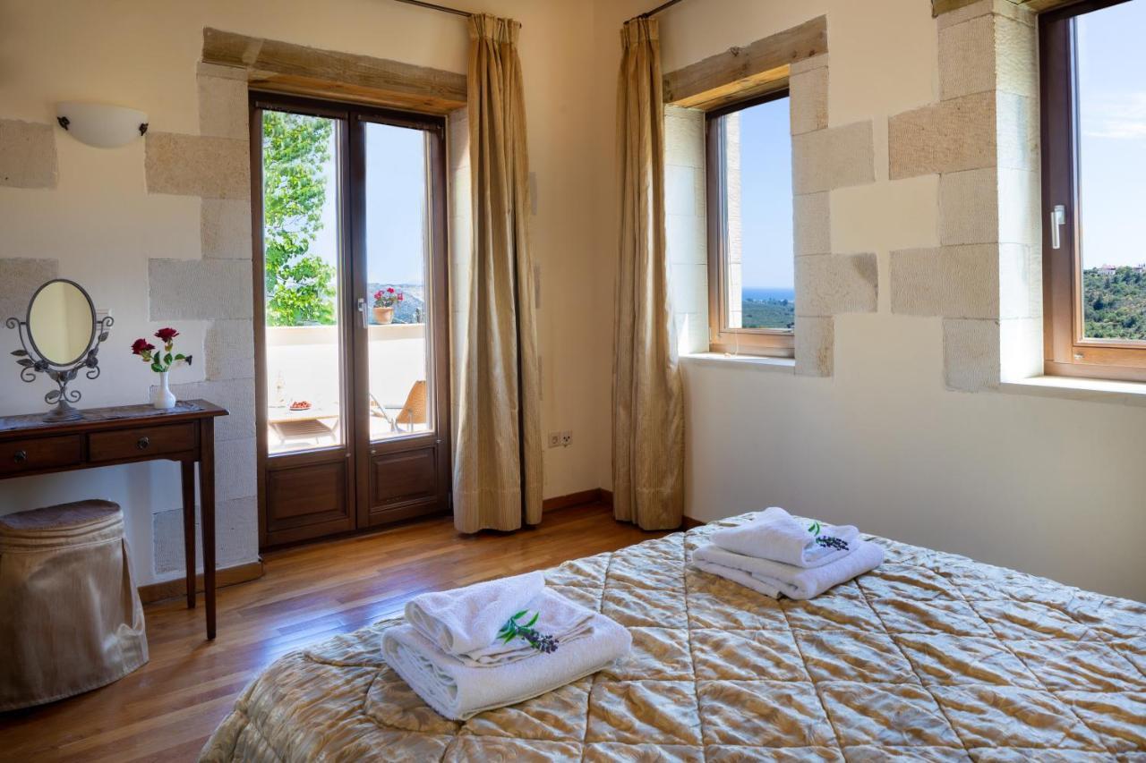 Villa Erontas - Private Heated Jacuzzi Makhairoí 外观 照片